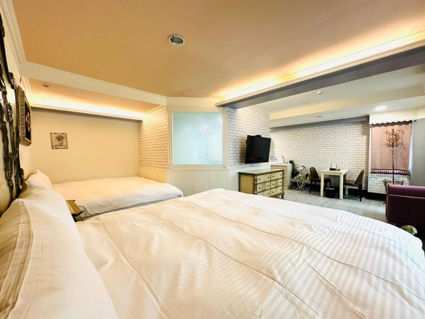 Elizabeth Hotel Taichung Bagian luar foto