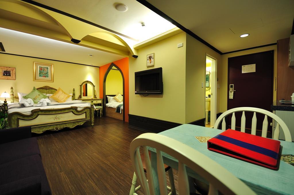 Elizabeth Hotel Taichung Ruang foto